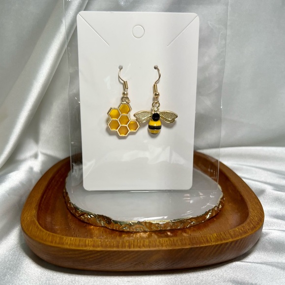 Jewelry - Bee Honeycomb Earrings